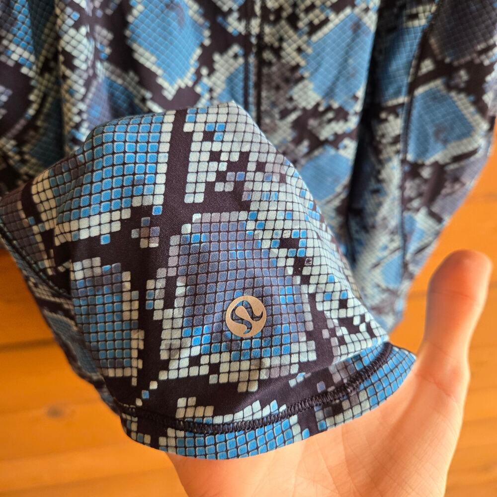 Lululemon Sculpt Tank Ziggy Blue Python Snakeskin Top 8 Mesh Shirt Workout Gym - Picture 2 of 4